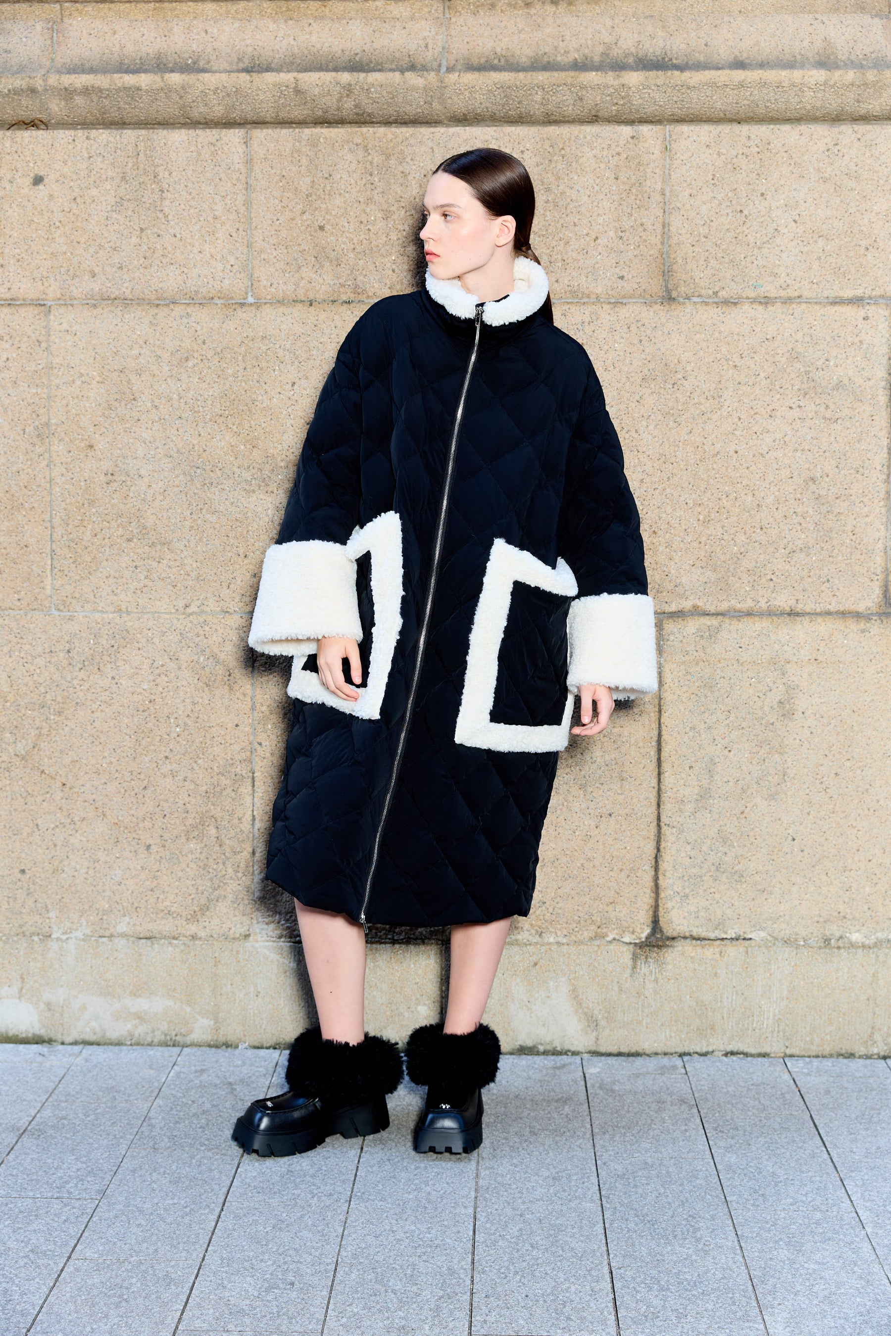 Maxi Teddy Down Jacket - Black