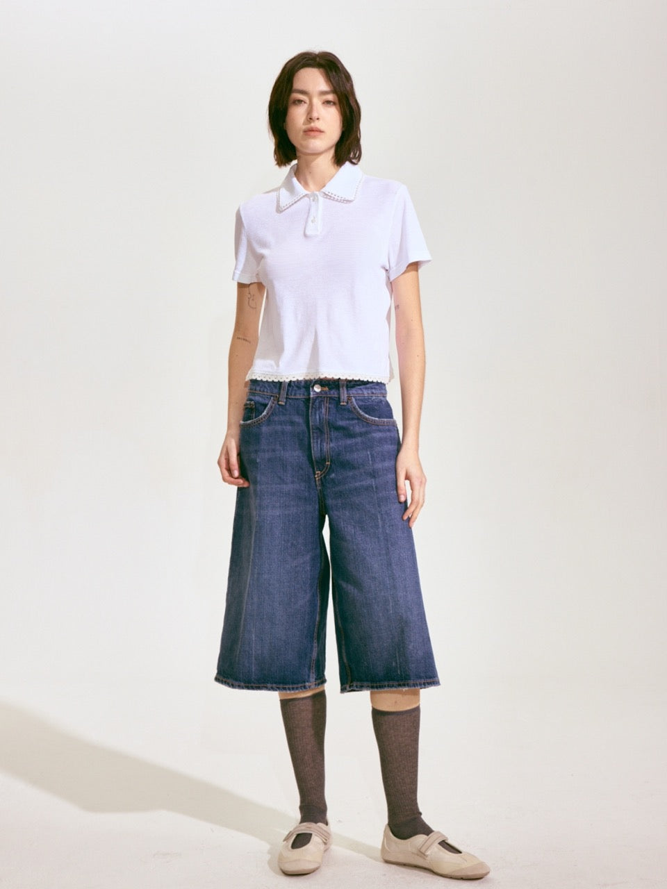 Scalloped Knit Collar Short-Sleeve Top - White