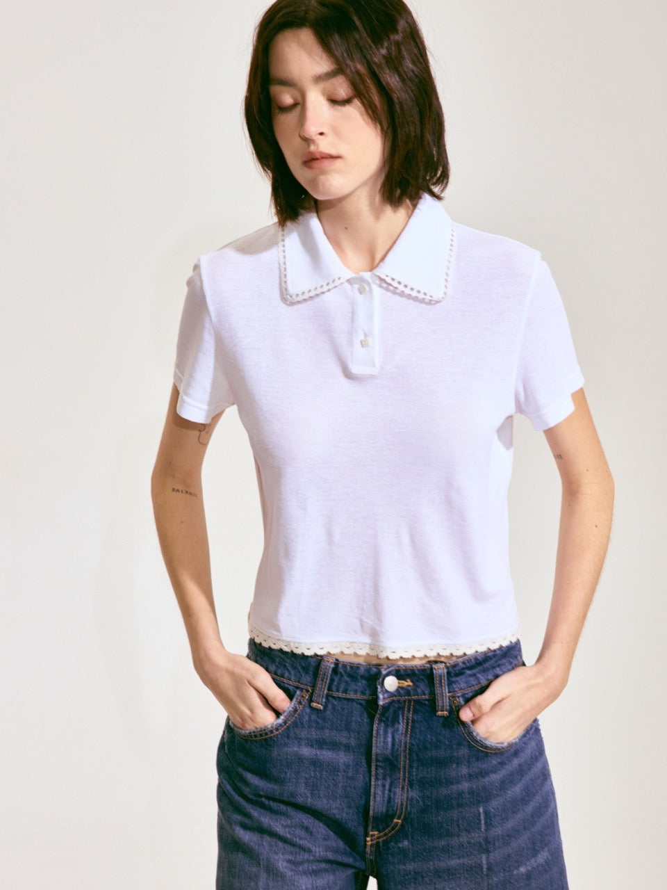 Scalloped Knit Collar Short-Sleeve Top - White