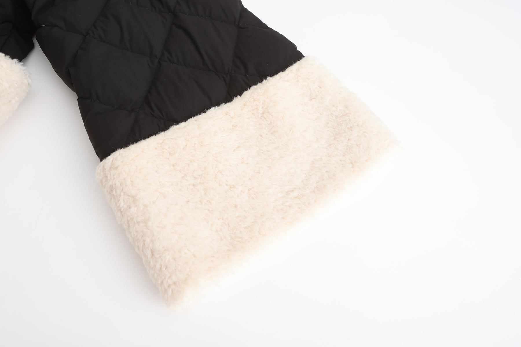 Maxi Teddy Down Jacket - Black