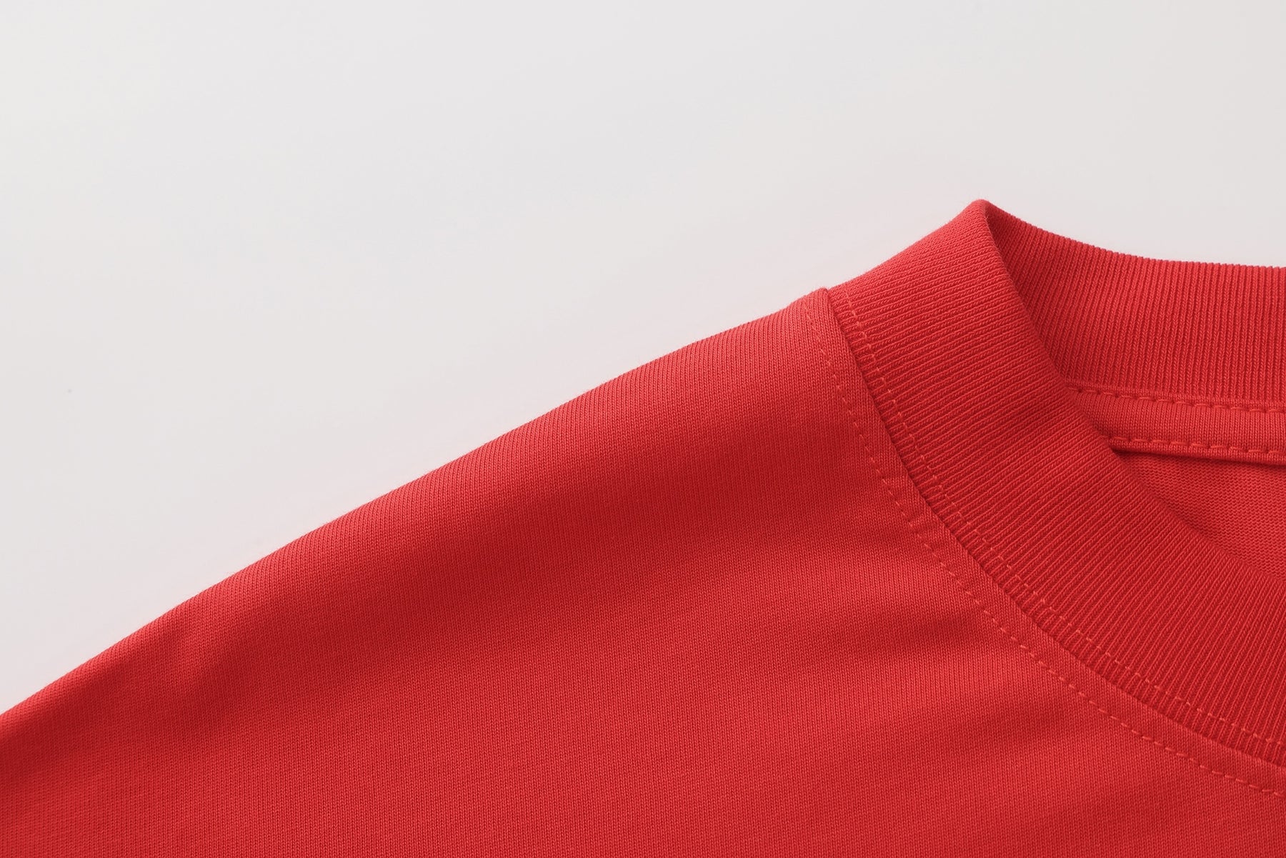 Gentle Beat Short Sleeve Tee - Red
