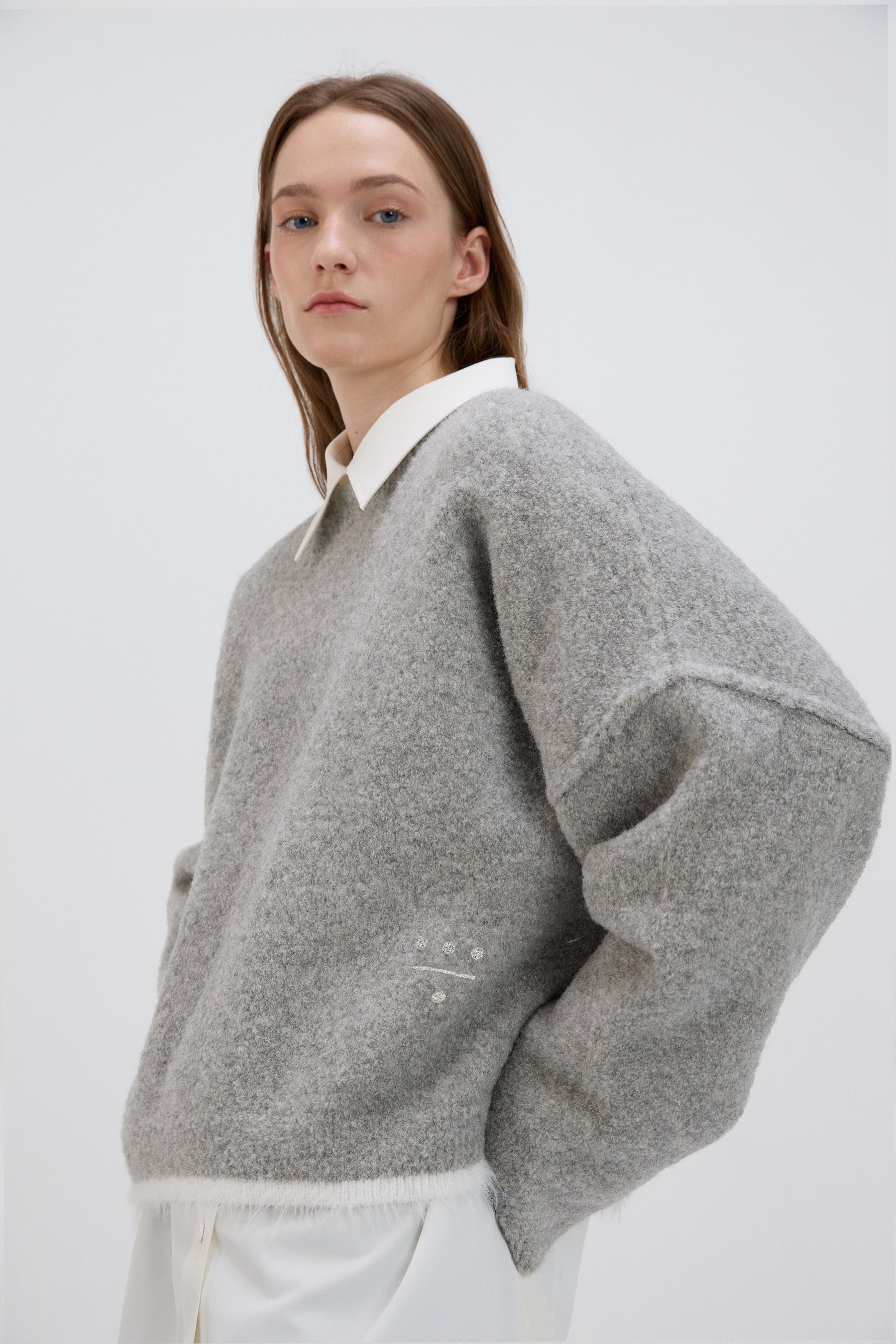 Shearling-Trim Oversized Knit Sweater - Grey